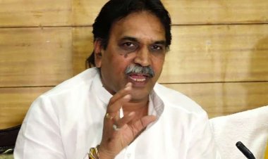 विधायक के बेटे के साथ मारपीट पूर्व मंत्री राजेश मूणत ने ट्वीट कर कहा  जब मुखिया कुर्सी से चिपक कर बैठ जाए तो कानून व्यवस्था का हाल ऐसा ही होता है