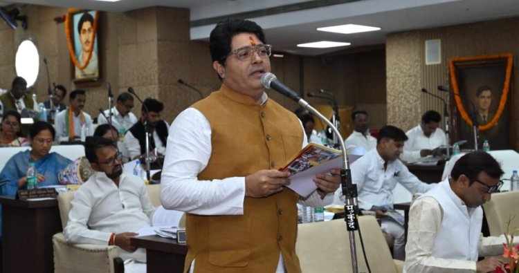 Nigam Budget 2024 : महापौर ढेबर ने पेश किया रायपुर नगर निगम का बजट...जानिए पिटारे में आप के लिए क्या है खास !