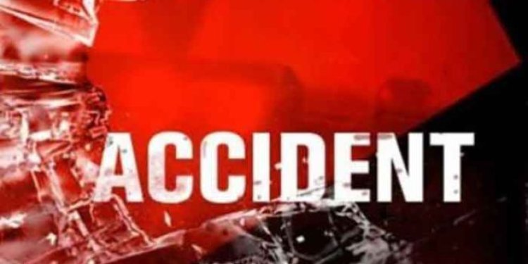 Accident : तेज रफ्तार हाईवा ने बाइक को मारी टक्कर...पिता-पुत्र की गई जान