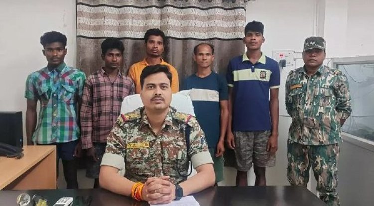 छत्तीसगढ़ : 5 नक्सली चढ़े पुलिस के हत्थे...कई घटनाओं में थे शामिल..!!