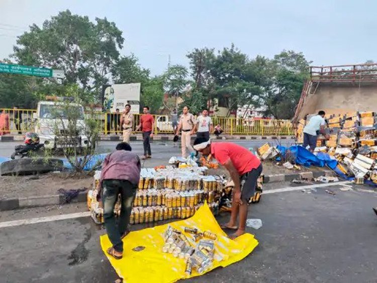 CG - बीयर की खेप लेकर जा रहा ट्रक पलटा, लूटने के लिए पहुंच गए पियक्कड़, लेकिन उससे पहले हो गया ये कांड