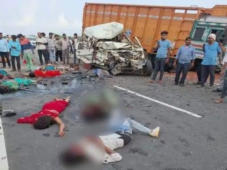 ACCIDENT : तेज रफ्तार का कहर; ट्रक और बोलेरो में जोरदार भिड़ंत, 9 लोगों की दर्दनाक मौत, कई घायल