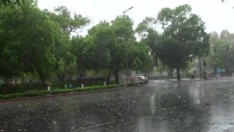 WEATHER ALERT : छत्तीसगढ़ में आज भी इन जिलों में होगी झमाझम बारिश, आरेंज अलर्ट जारी