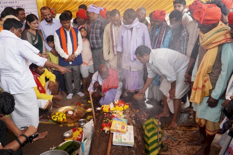 CG - पाट जात्रा पूजा विधान के साथ शुरू हुआ विश्व प्रसिद्ध ऐतिहासिक बस्तर दशहरा पर्व...