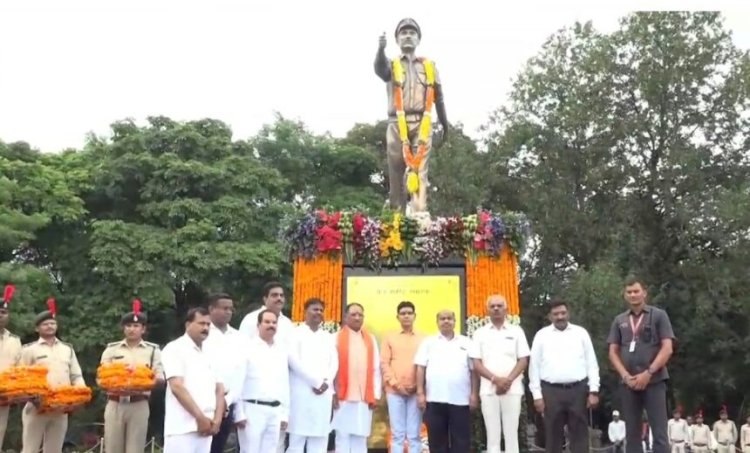 मुख्यमंत्री साय ने राष्ट्रीय वन शहीद दिवस के अवसर पर वन शहीदों को दी श्रद्धांजलि, दो मिनट का रखा गया मौन