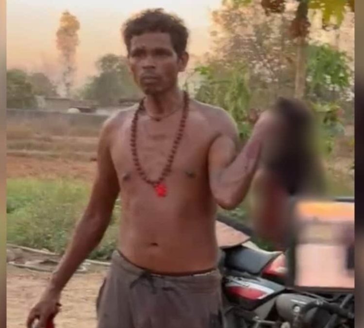 पत्नी का कटा सिर हाथ में लेकर गलियों में घूमता रहा पति , दहशत में आए लोग...हत्या से पहले साथ बैठकर पी थी शराब