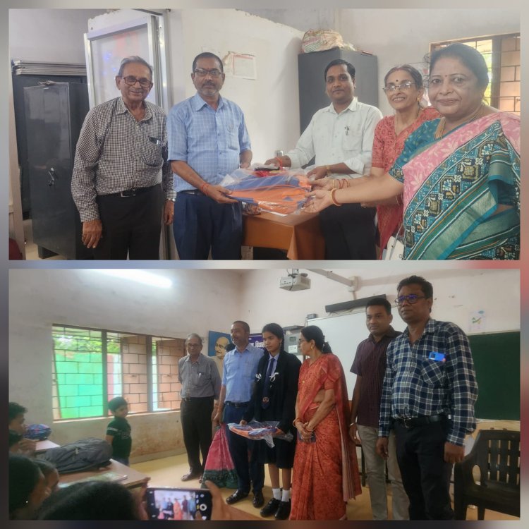 मानवता सामाजिक संस्था ने उत्कृष्ट प्रतिभाओं का किया सम्मान, छात्राओं को प्रोत्साहन पुरस्कार प्रदान